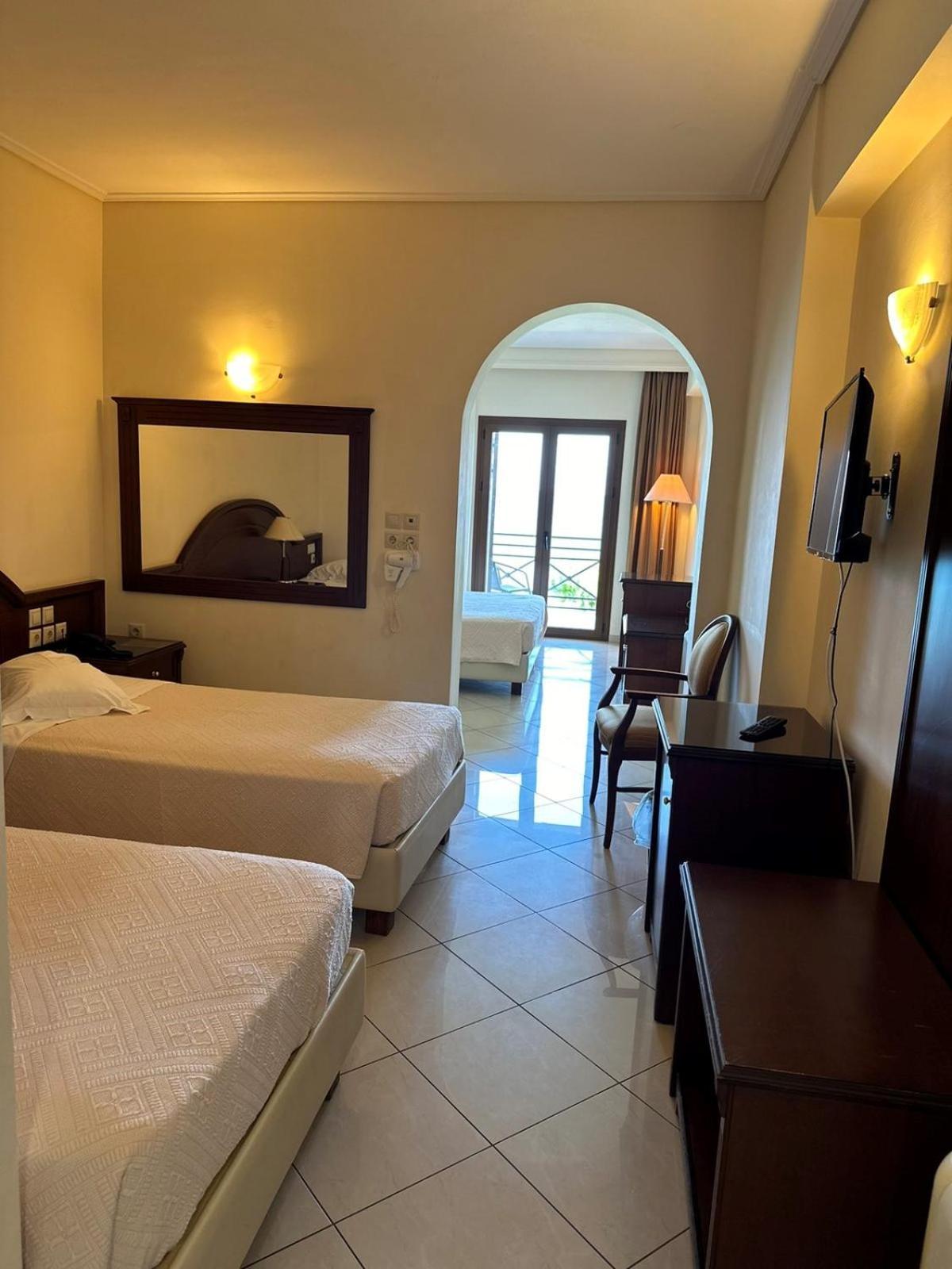 Europa Beach Hotel Galaxidi Ngoại thất bức ảnh