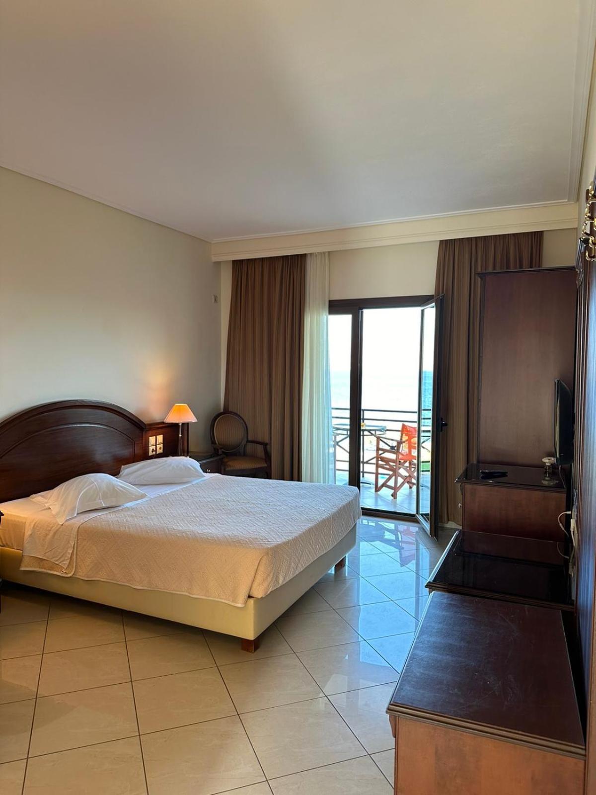 Europa Beach Hotel Galaxidi Ngoại thất bức ảnh