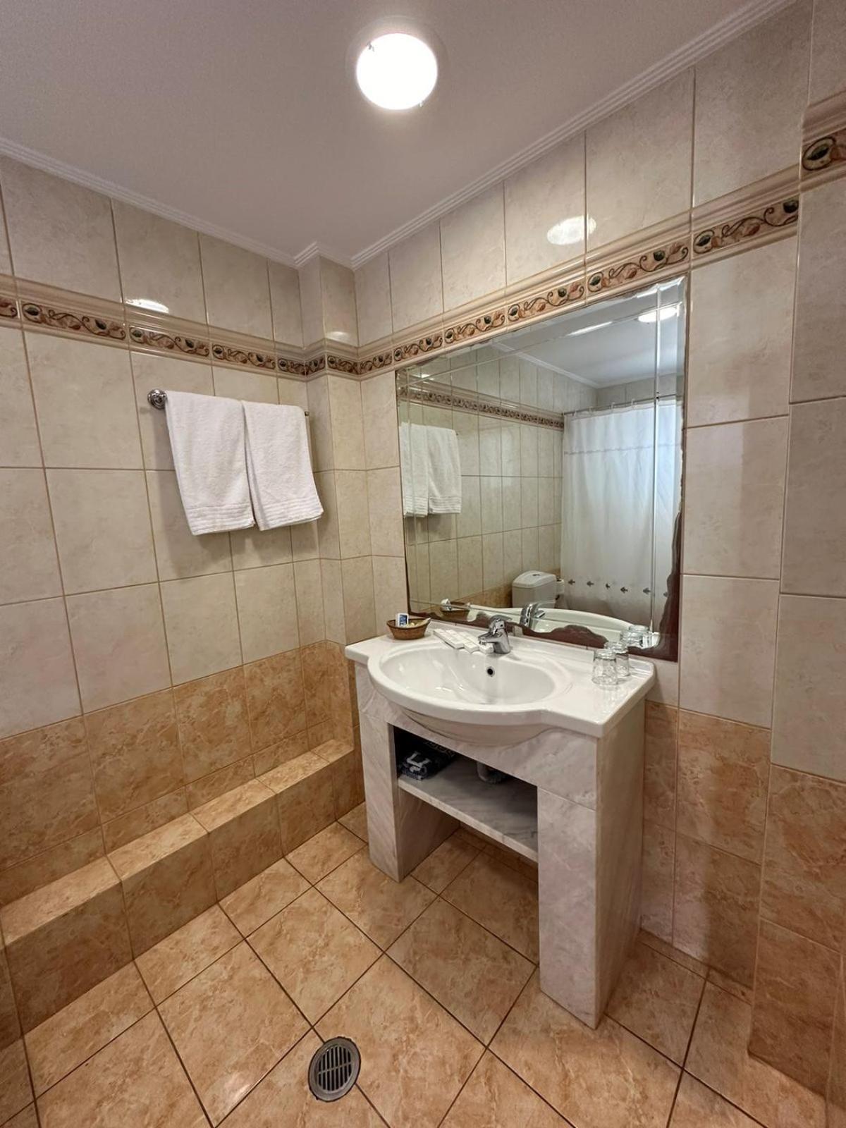 Europa Beach Hotel Galaxidi Ngoại thất bức ảnh